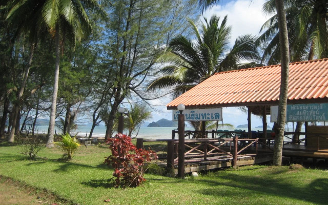 Chumphon Sunny Beach Resort
