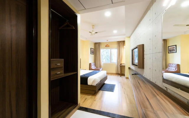 Capital O 18788 Phoenix Hotel & Resort