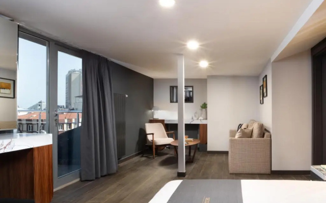Second Suit Otel
