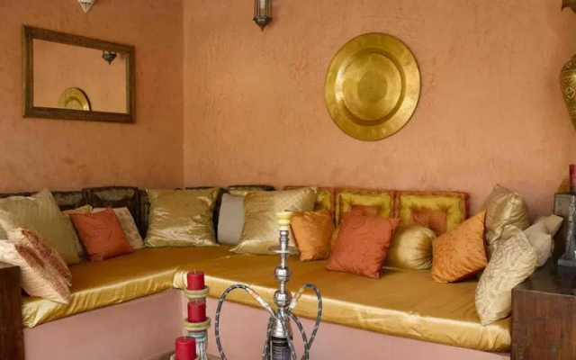 Wasini Luxury Suites & Hotels