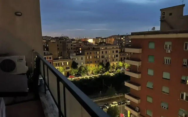 Lucian Dreams in Roma