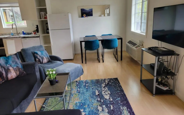 Hood River Suites Apartment Hotel