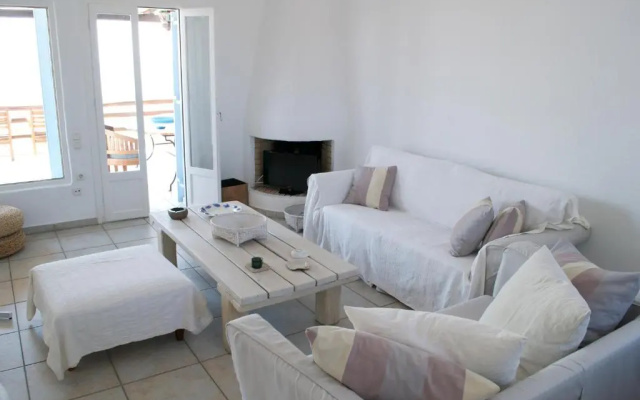 Nafsika 4Bedroom Sea View House