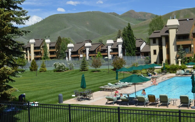 Wildflower 655 - 3 Br Condo