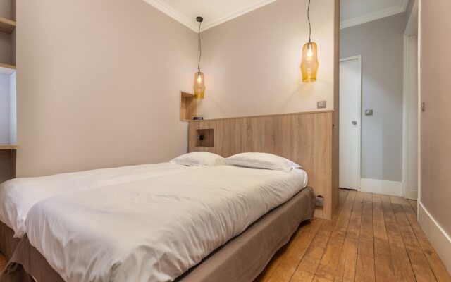 Отель Avenue Montaigne 2 Champs Elysées Paris Париж