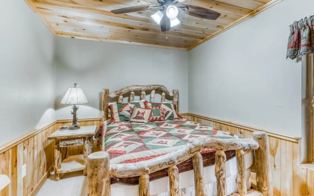 Deepwater Lodge