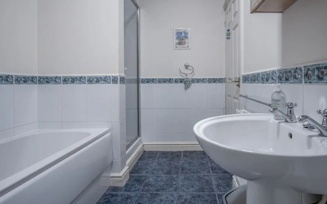Arcadia - 1 Bedroom Apartment - Tenby