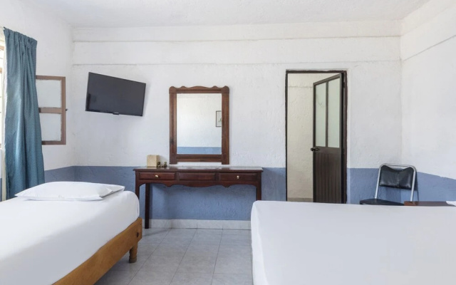 OYO Hotel La Marina