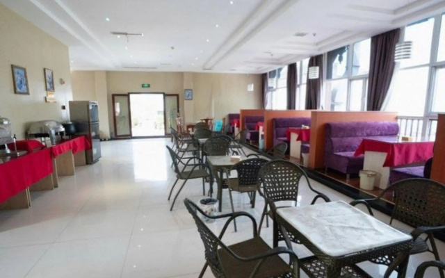 Gulin Jingyue Hotel (Tianli Wine Street Branch)