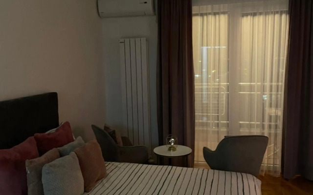 Farola Apartment