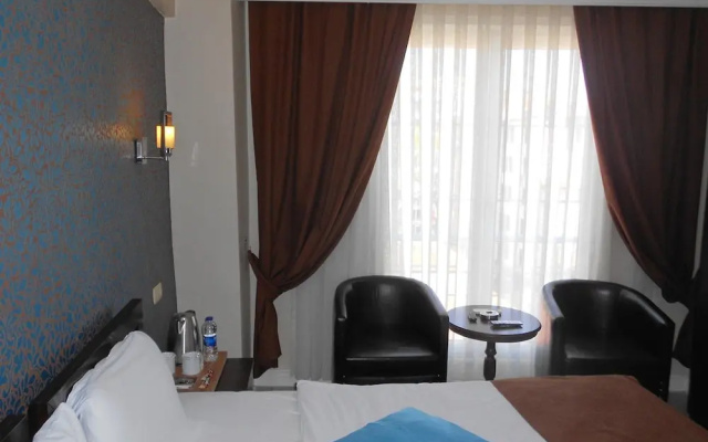 Selis Hotel
