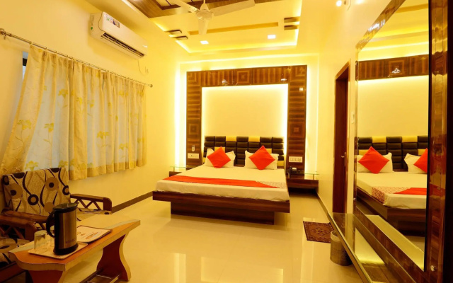 Hotel Bharat Niwas