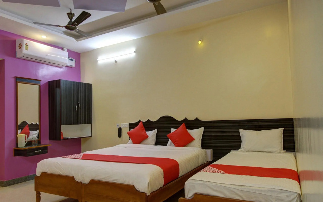OYO 15850 K S Residency