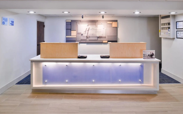 Holiday Inn Express Burlington by IHG