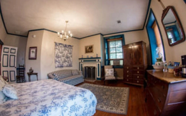 The Historic Fairfield Inn 1757