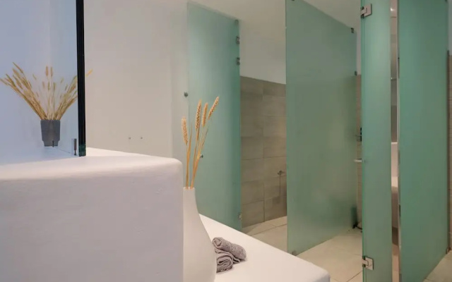Lux Villa, 5 Master BR, Private Pool, Sunset View!
