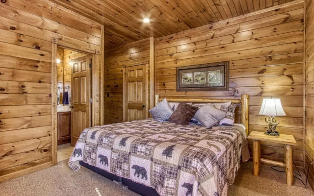 Lazy Bear Lodge