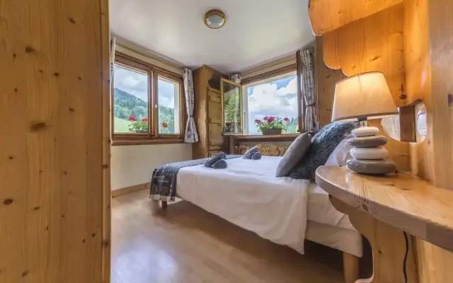 Chalet Bluebell