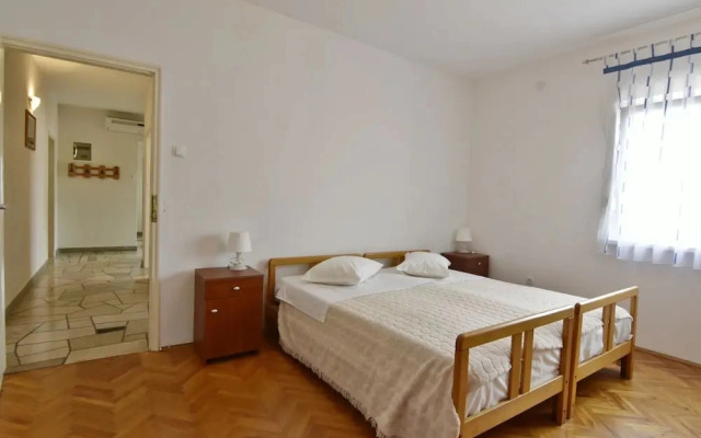 Sea View Apartment in Umag
