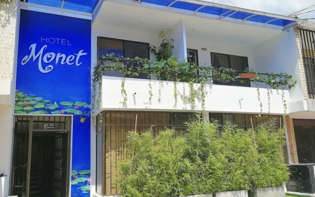 Hotel Monet вид на фасад