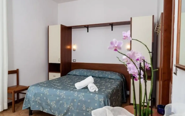 Hotel Sayonara