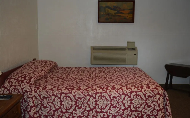 The Evergreen Inn - Motel and RV Park