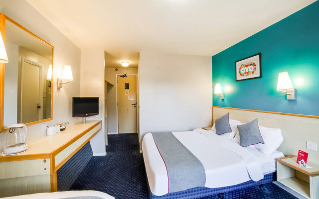 OYO Sunrise Hotel, A46 N Leicester