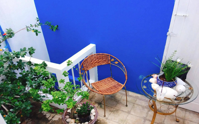 Deco Momo House