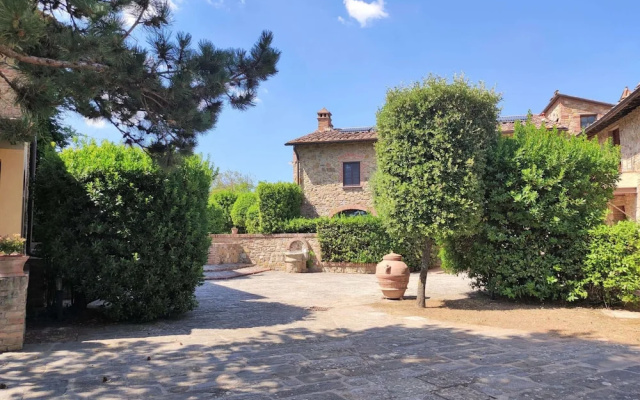 Tuscany Escape With Pool