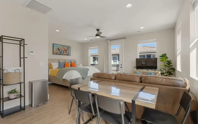 Southwest Getaway 6 Bedroom Home