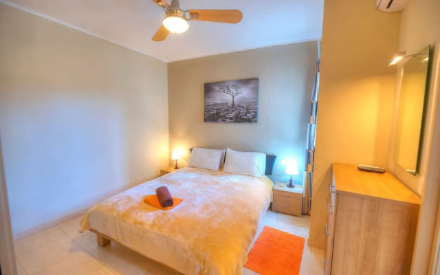 Spacious Apartment With Pool in Misrah Simar Qala