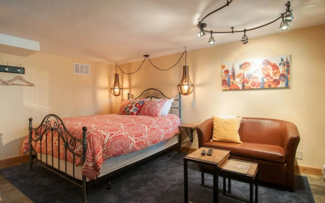 Boise Hillside Suites
