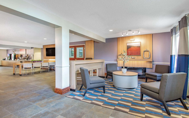 Microtel Inn & Suites by Wyndham Lillington / Campbell Univ