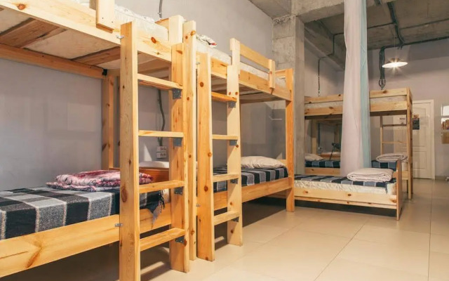 Husky Hostel