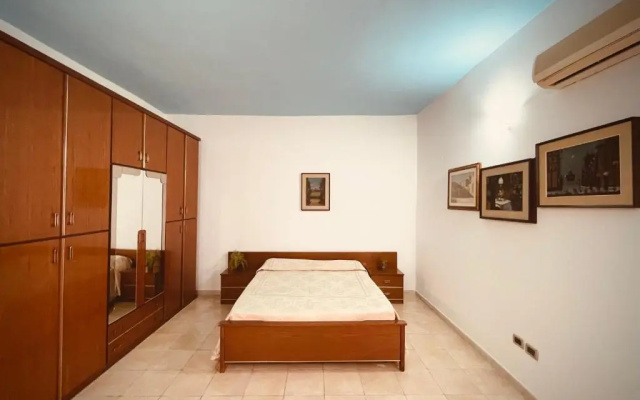 Appartamento vacanze 150mq a 100 metri dal mare