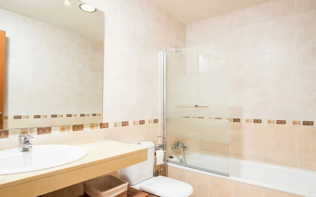 Cozy Holiday Home in Urbanització Bon Relax With Pool