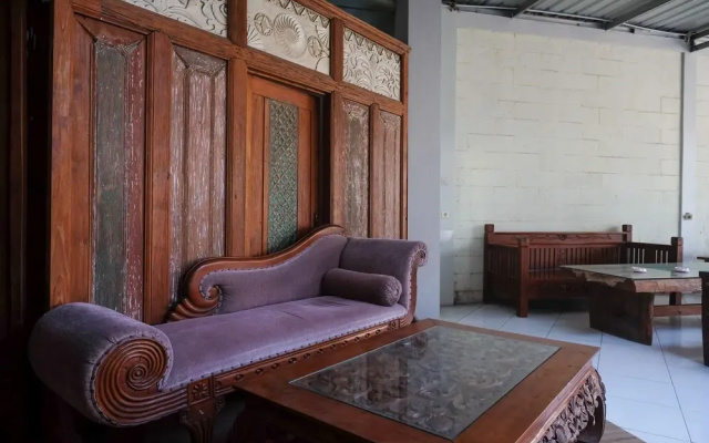 RedDoorz Syariah near Pakuwon Mall Jogja