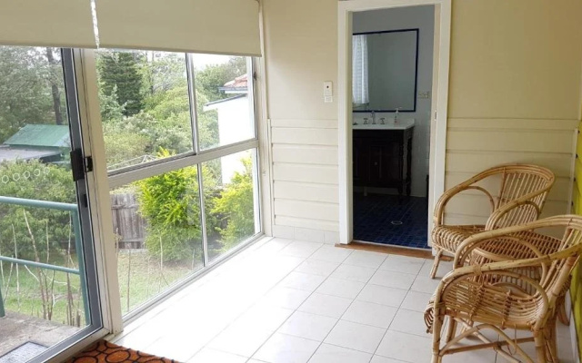 16 Gregson - Silky Oaks