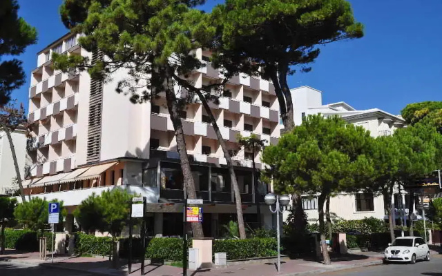 Corona Milano Marittima Hotel