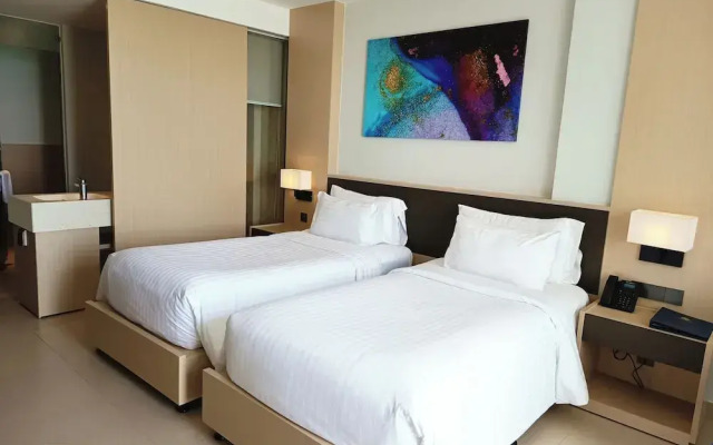 Oceanview The Arena Cam Ranh Apartment
