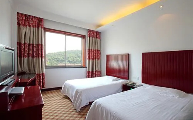 Xiangbao Lake Hotel