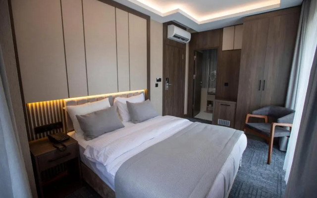 The Green Otel