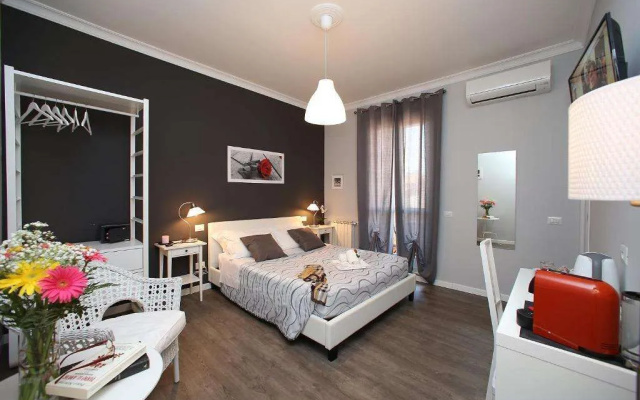 A 2 Passi dai Musei Guest House