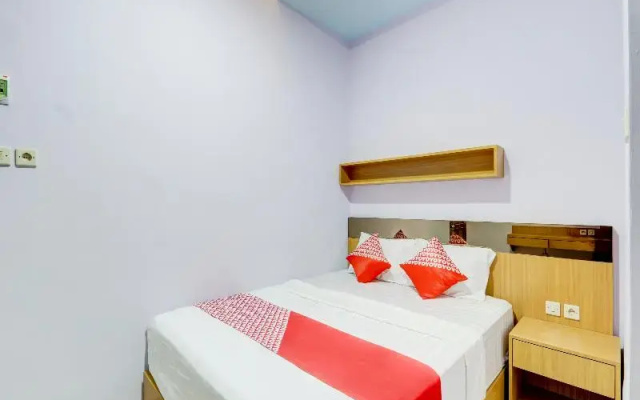 OYO 90373 Griya Nira 3 Syariah Putri