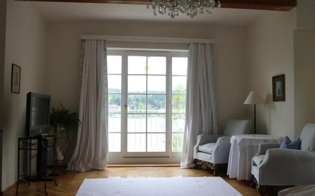 Hotel Seeschll Velden