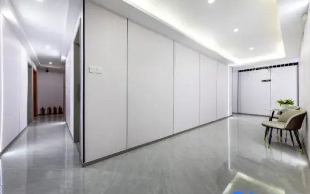 The Four Seasons Apartment