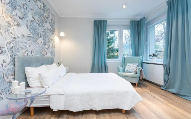 Flamingo Beach - Hampton Apartments