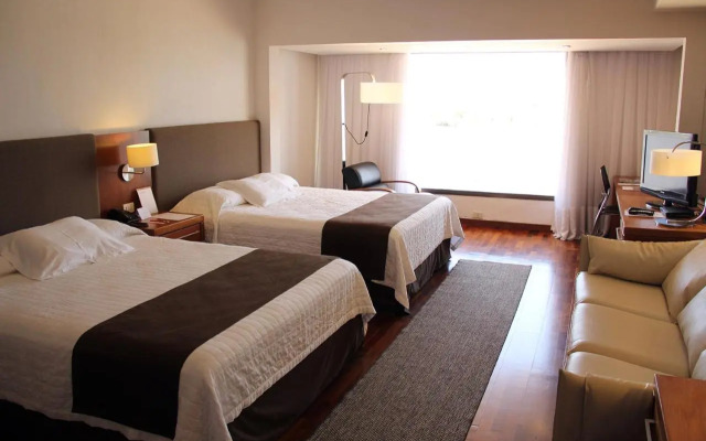 Yacht & Golf Club Paraguayo, a Tribute Portfolio Resort