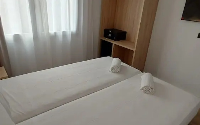 Sweet Lloret Suites - Smart Hotel