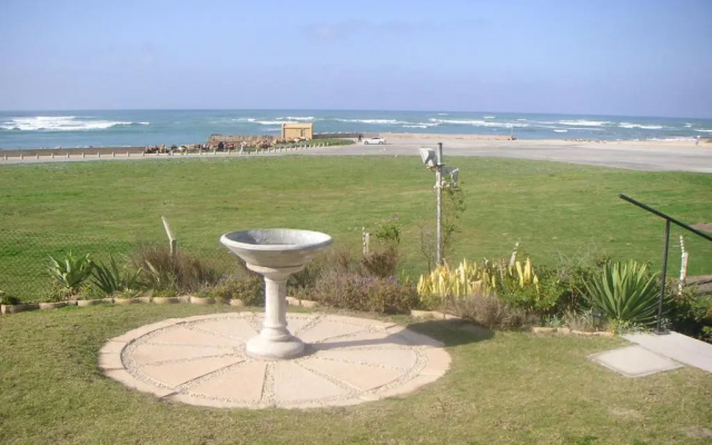 Waterside Living CL33